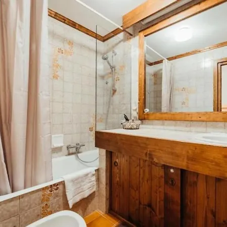 Au Pied Des Pistes Et Golf Megeve